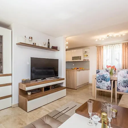 House Lucija Dom wakacyjny *