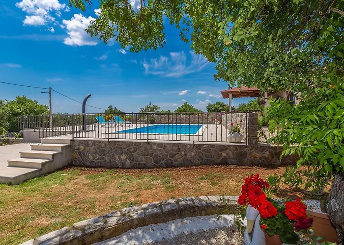 Сasa de vacaciones House Lucija