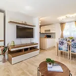 House Lucija Tatil Evi *