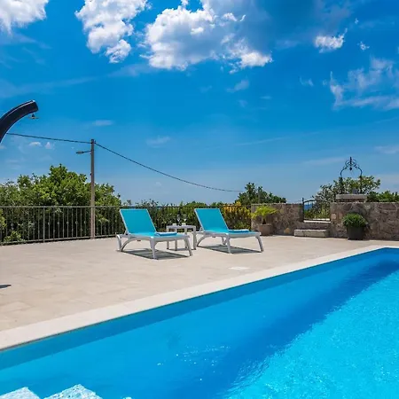 Ferienhaus House Lucija *