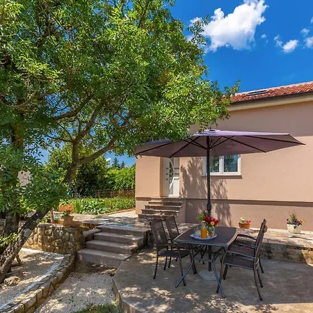 House Lucija Ferienhaus