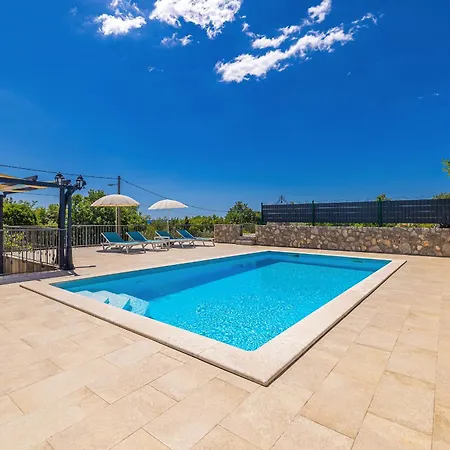 Vakantiehuis House Lucija *